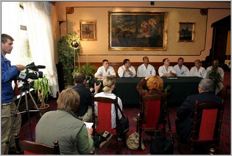 <b>press conference with karate<br />world champion Francisco Filho<br />Cracow, Poland</b><br />languages: Polish, English, Japanese