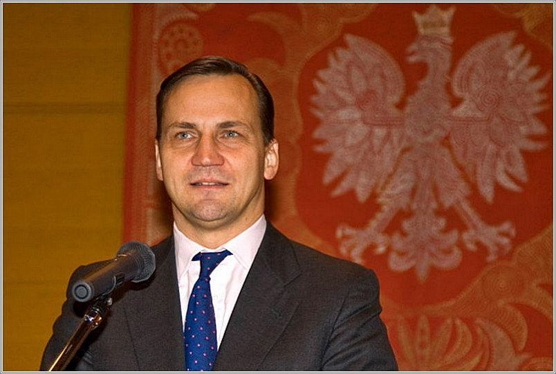 <b>Polish Minister of Foreign Affairs<br />Radoslaw Sikorski<br />official visit in Japan<br />Tokyo, Japan - reception party</b><br />languages: Japanese, English, Polish